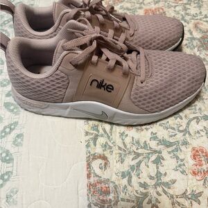 Nike Women's Mauve Sneakers